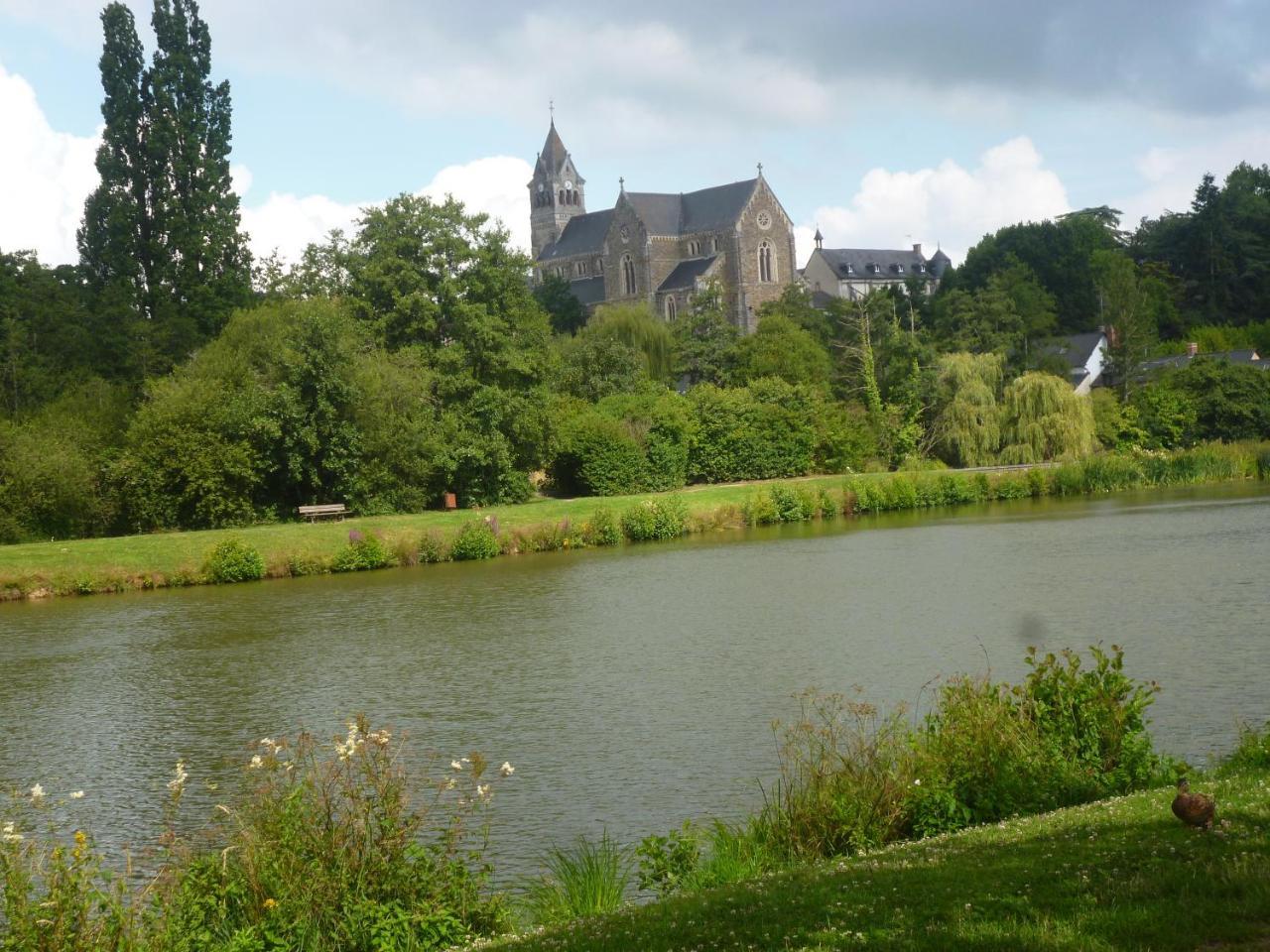 Chez Bernard Et Nicole Bed & Breakfast Betton Luaran gambar